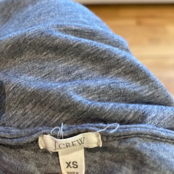 J. Crew tissue 100% cotton heather gray chiffon ruffle raw edge tank. XS. - Picture 4 of 4